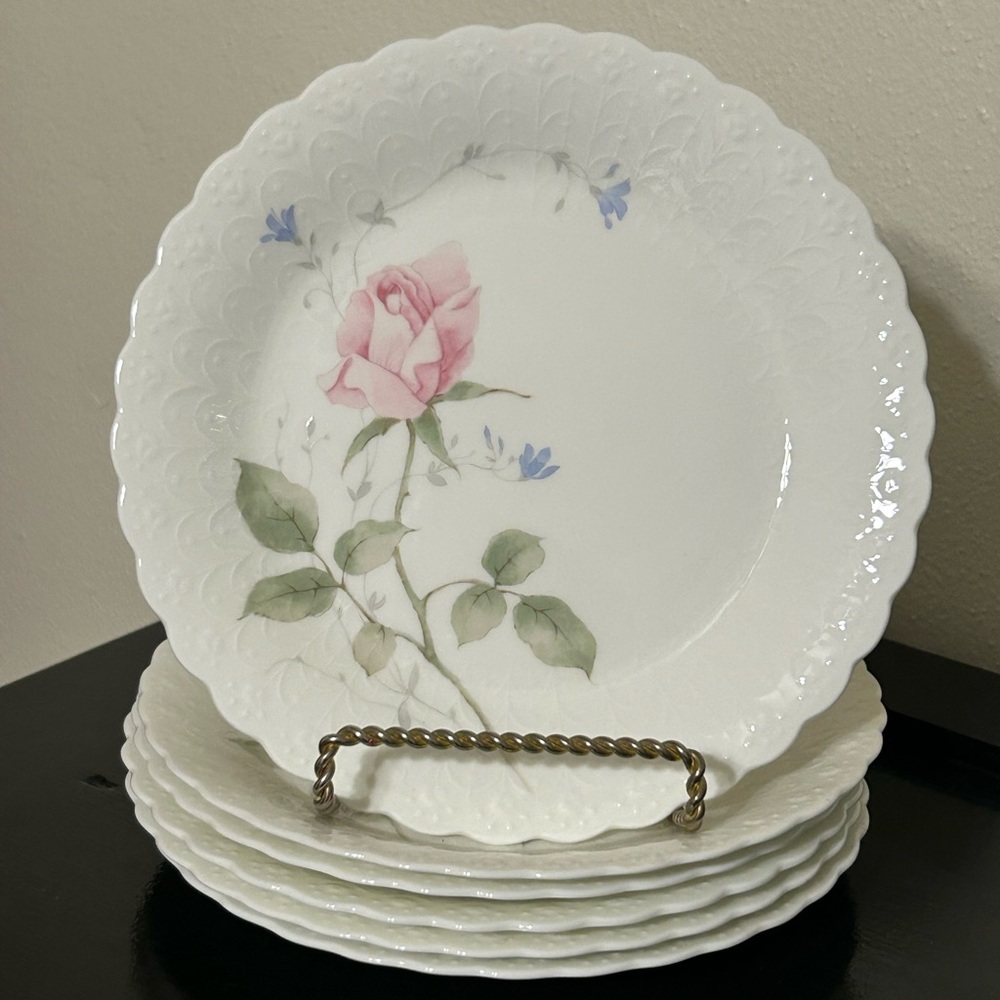 Mikasa Bone China April Rose A7053 Set of 6 Salad Plates‎